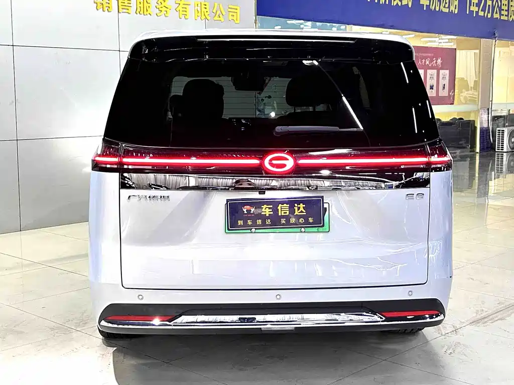 GAC Trumpchi E8 PHEV 2024 — фото 4