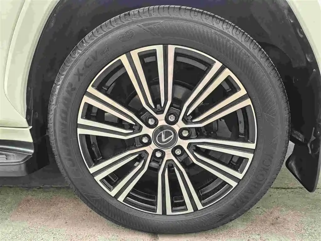 Lexus LX 2025 — фото 16