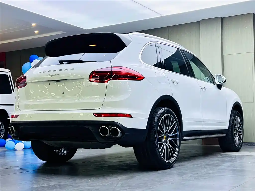 Porsche Cayenne 2017 — фото 4