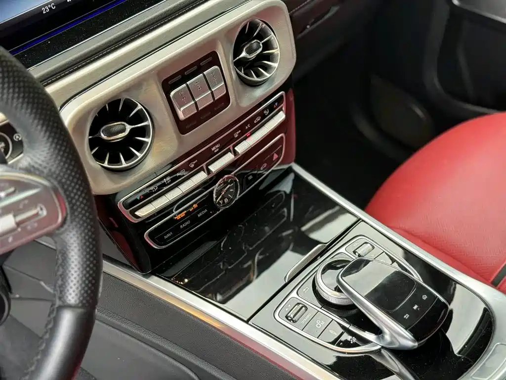 Mercedes-Benz G-Class AMG 2024 — фото 16
