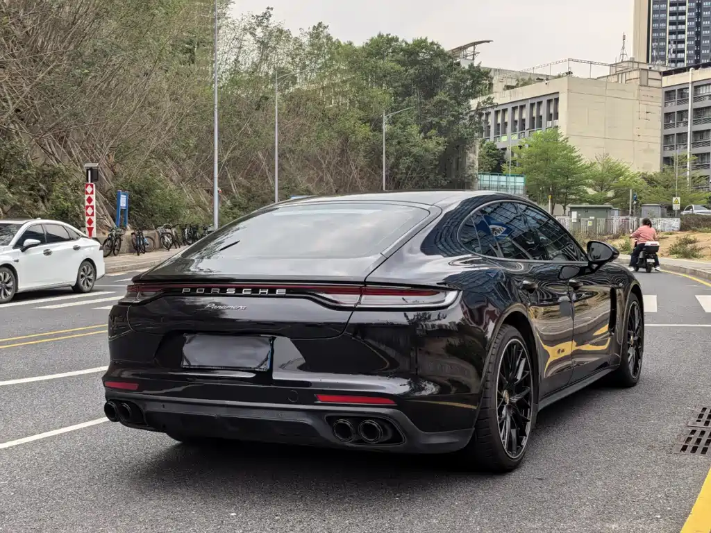 Porsche Panamera 2021 — фото 15