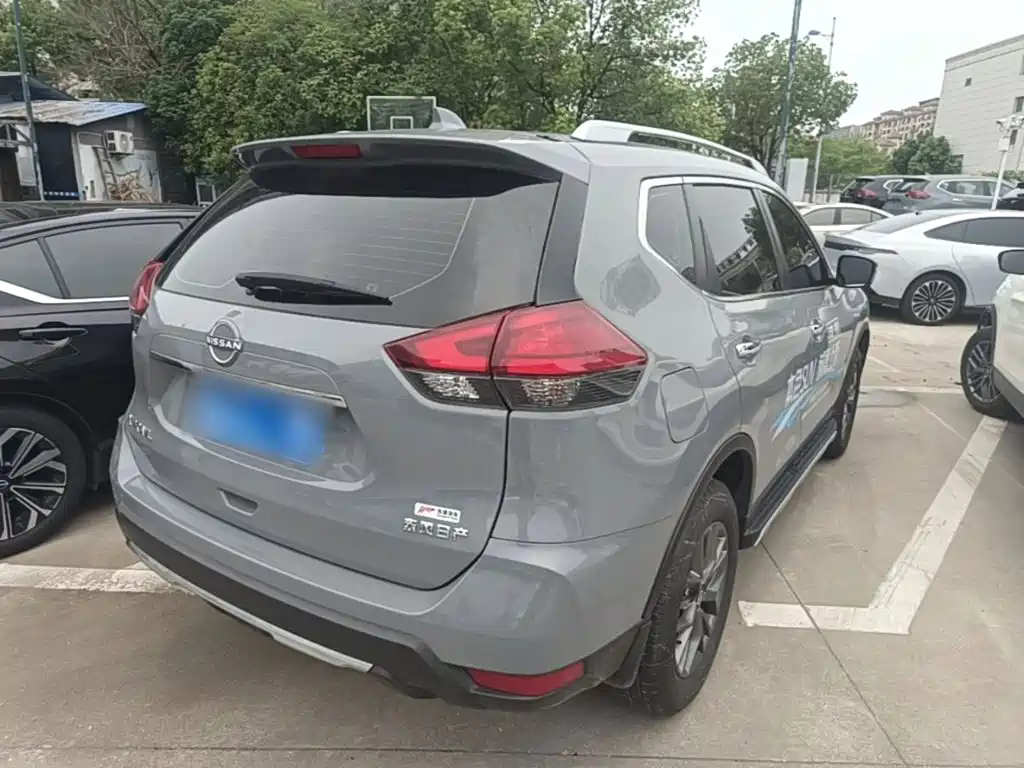Nissan X-Trail 2025