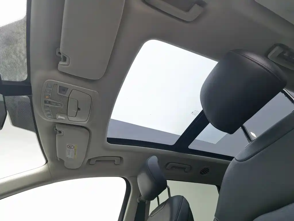 Ford Edge 2016 — фото 14