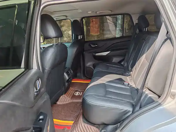 Nissan Terra 2018