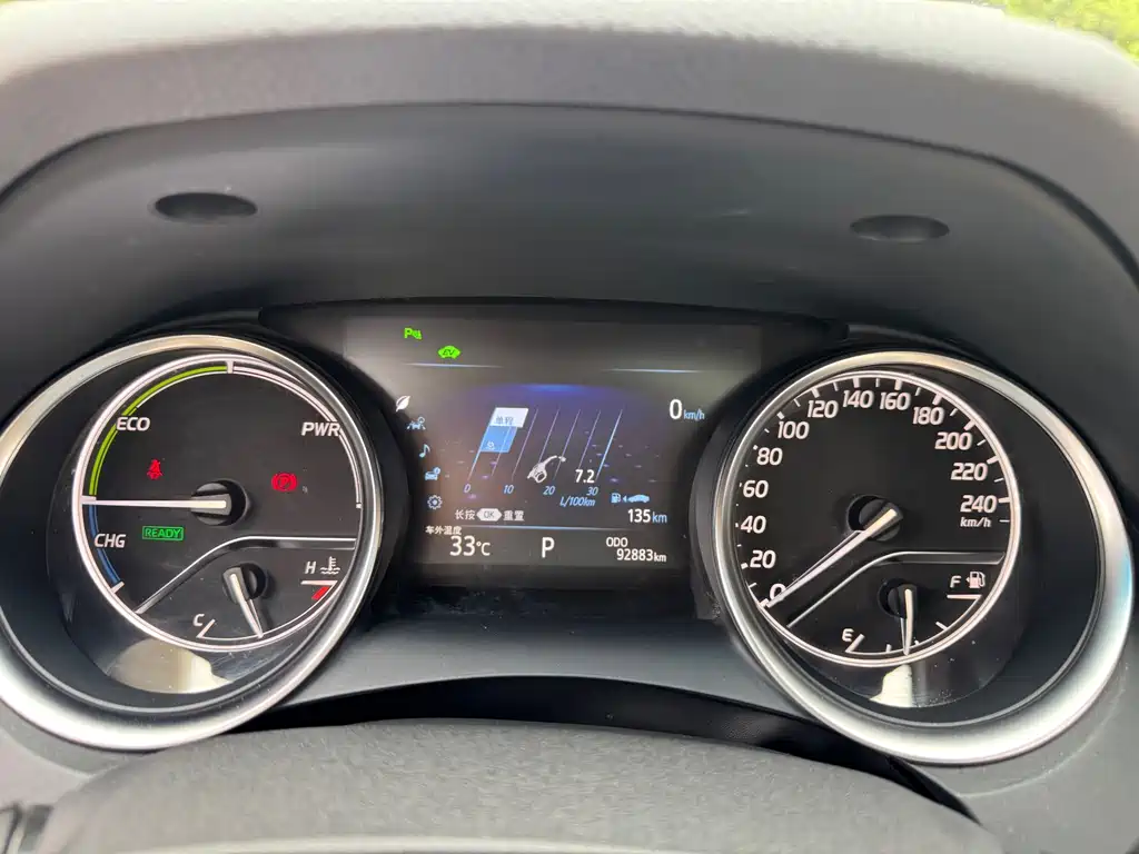 Toyota Camry 2019 — фото 16