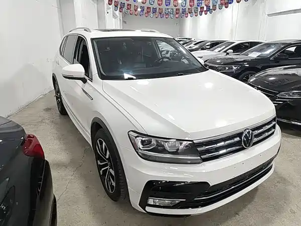 Volkswagen Tiguan L 2021
