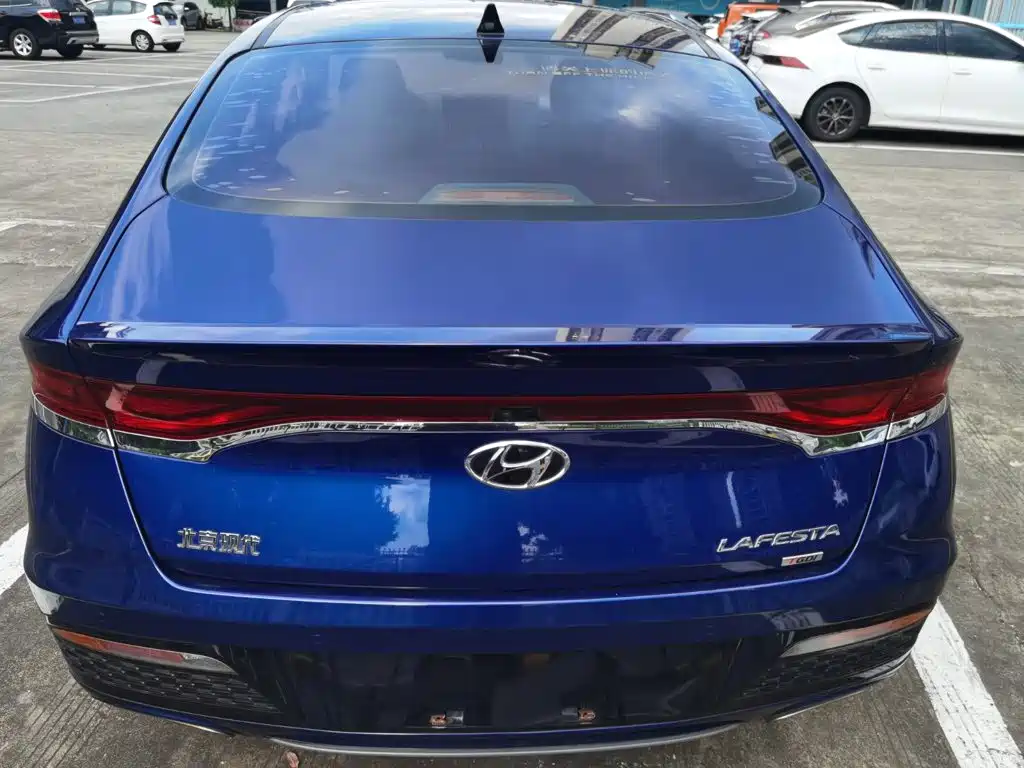 Hyundai Festa 2019 — фото 18