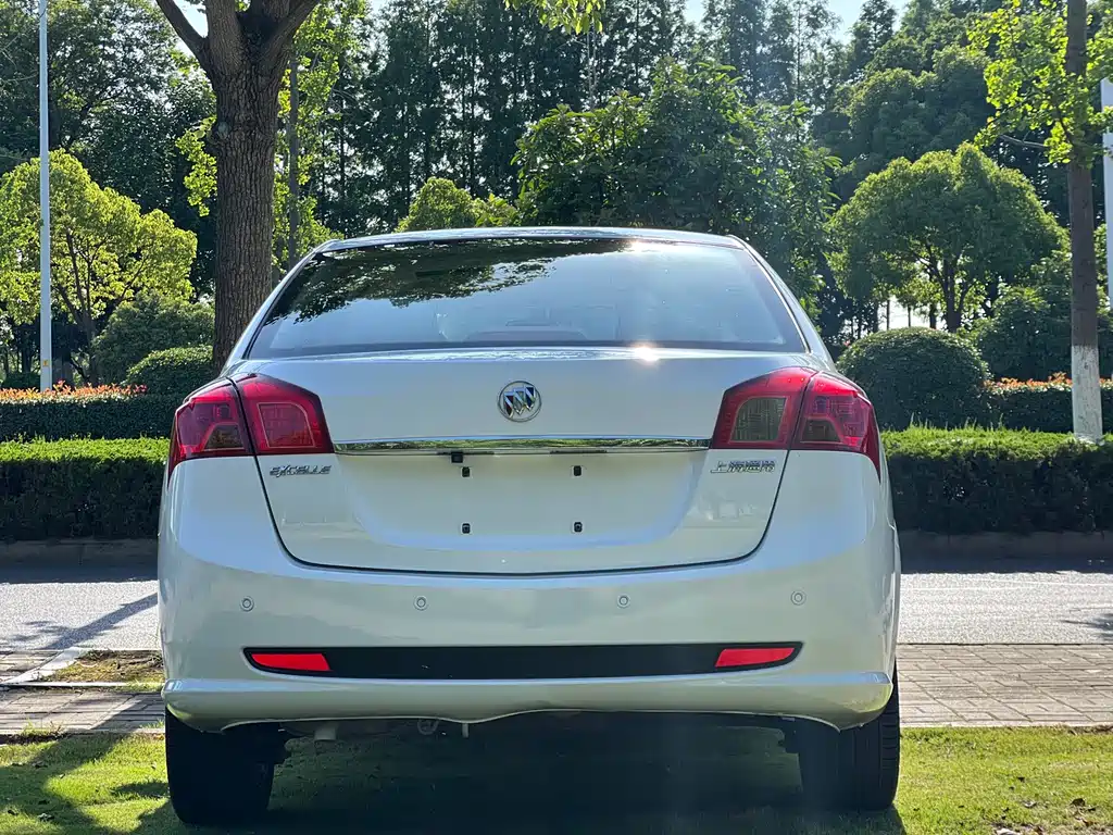 Buick Excelle 2014 — фото 8