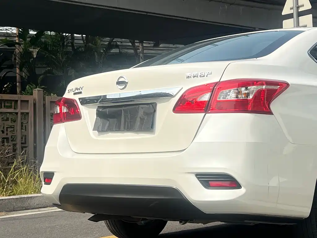 Nissan Sylphy 2023 — фото 15