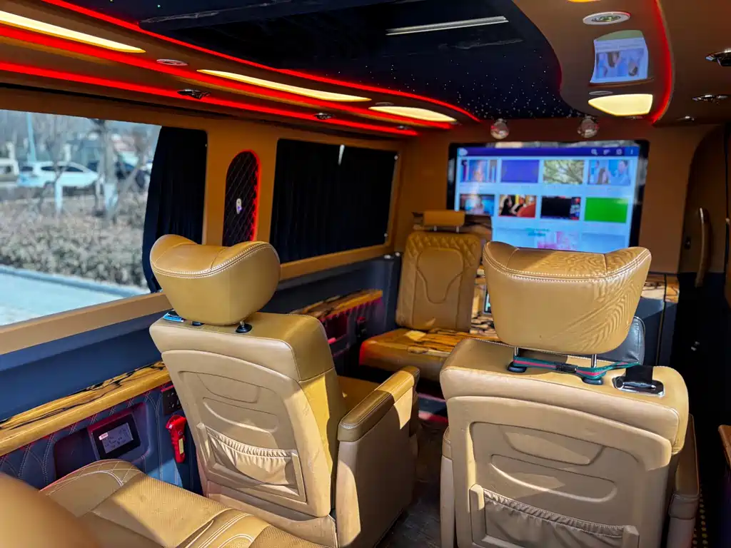 Mercedes-Benz Sprinter 2018 — фото 14