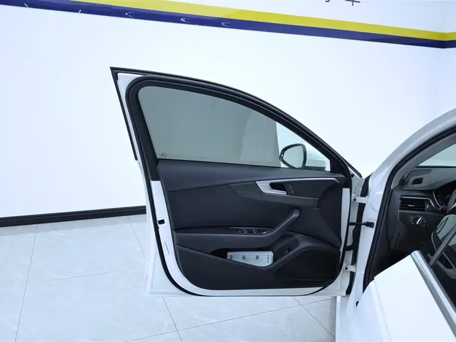 Audi A4L 2017