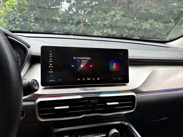 Geely Binyue 2019