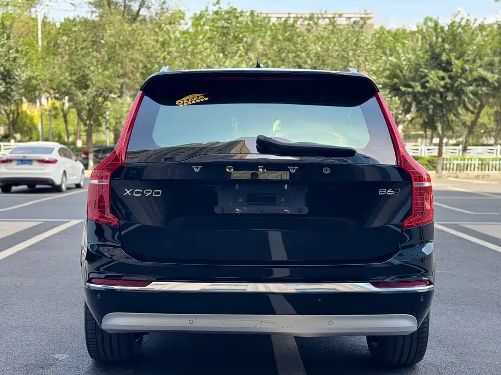 Volvo XC90 2022 — фото 11