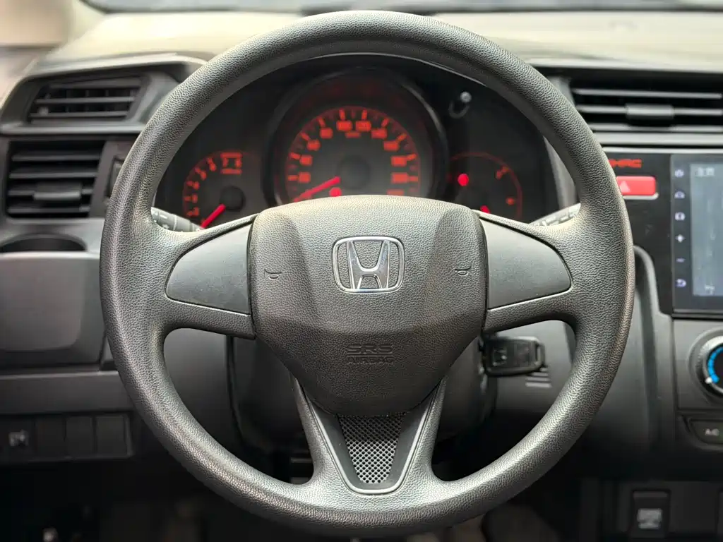 Honda Fit 2017 — фото 13