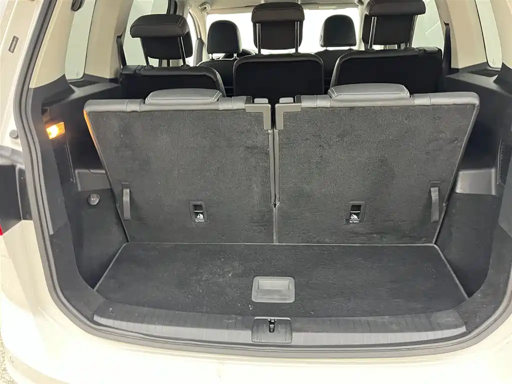 Volkswagen Touran 2021