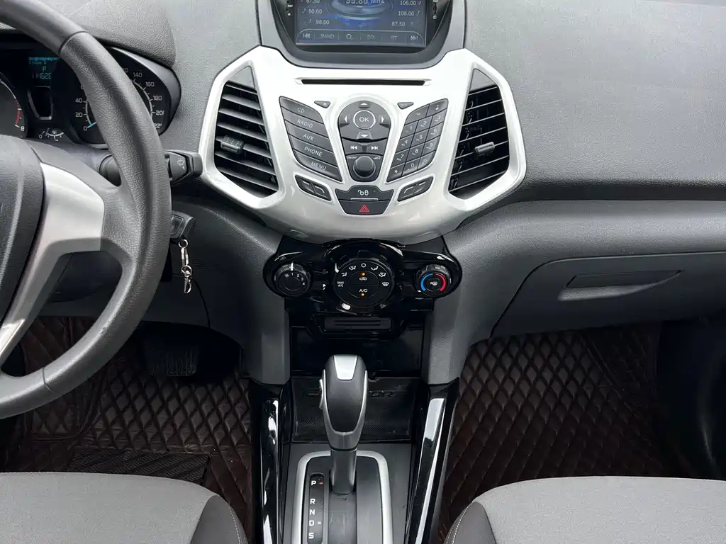 Ford Ecosport 2013 — фото 11