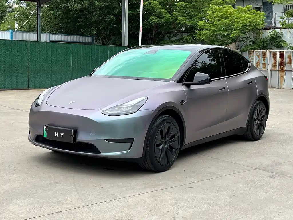 Tesla Model Y 2024 — фото 1