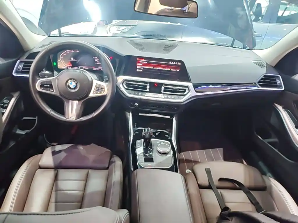 BMW 3 Series 2020 — фото 10