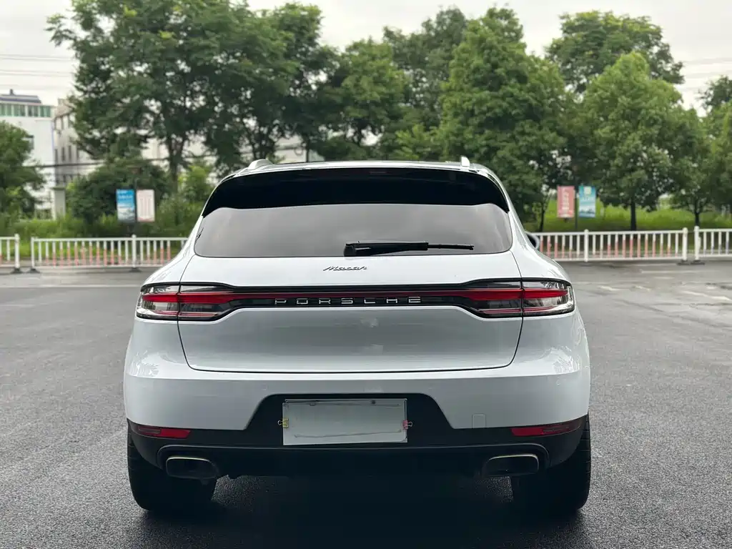 Porsche Macan 2021 — фото 13