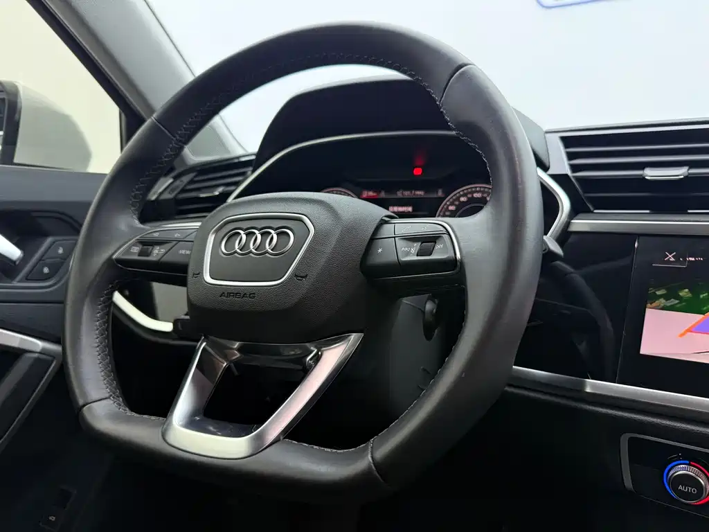 Audi Q3 2025 — фото 14