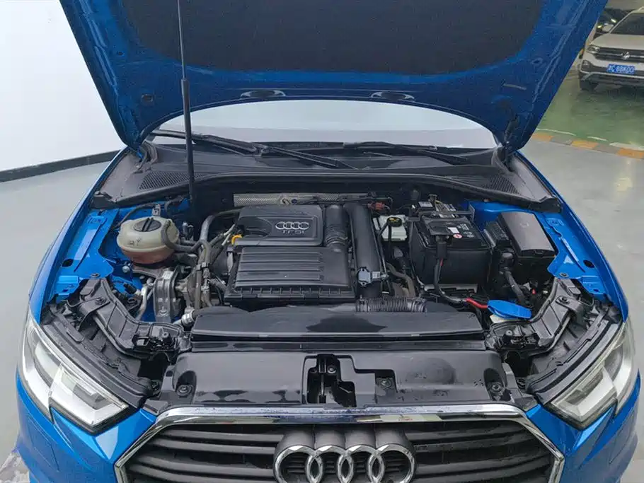 Audi A3 2018 — фото 10