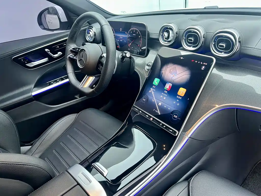 Mercedes-Benz C-Class 2025 — фото 21