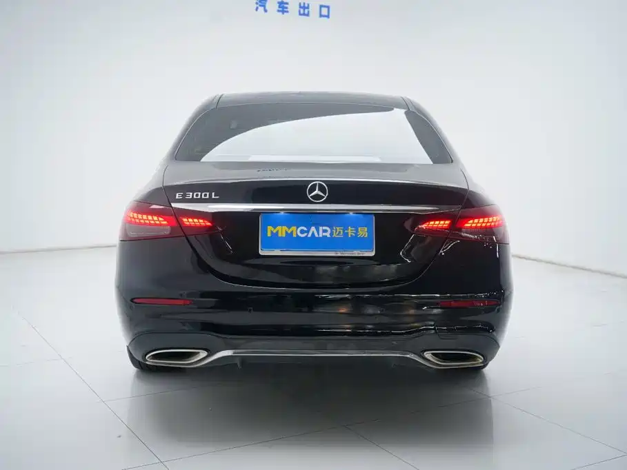 Mercedes-Benz E-Class 2021 — фото 11