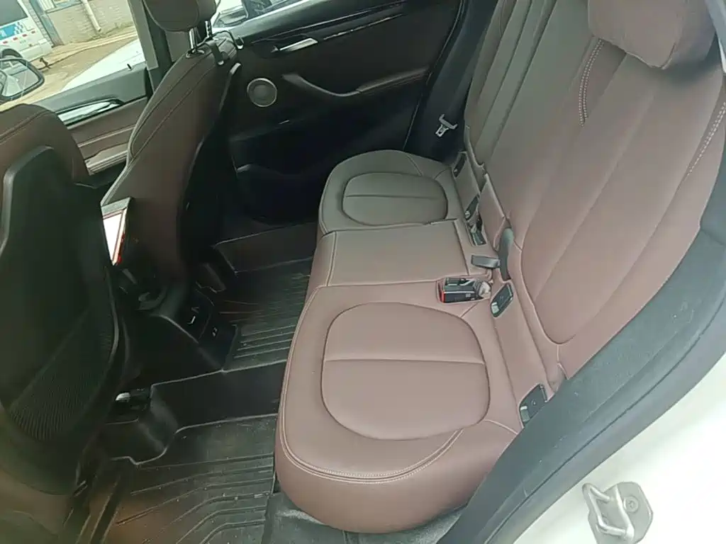 BMW X1 2021 — фото 17