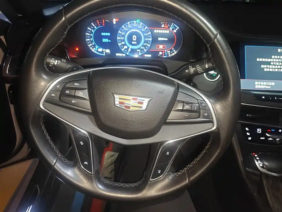 Cadillac CT6 2016 — фото 15