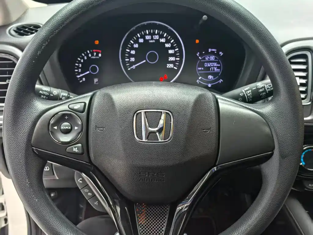 Honda Vezel 2021 — фото 13