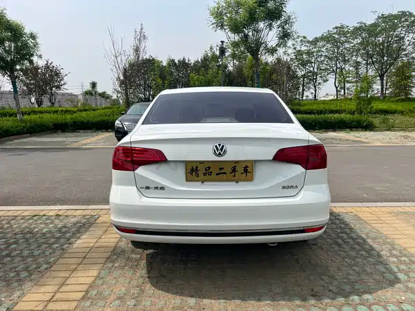 Volkswagen Bora 2016