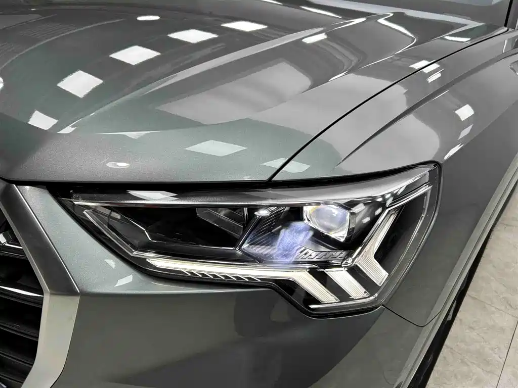 Audi Q3 2023 — фото 18