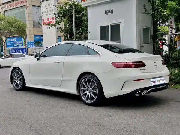 Mercedes-Benz E-Class 2021