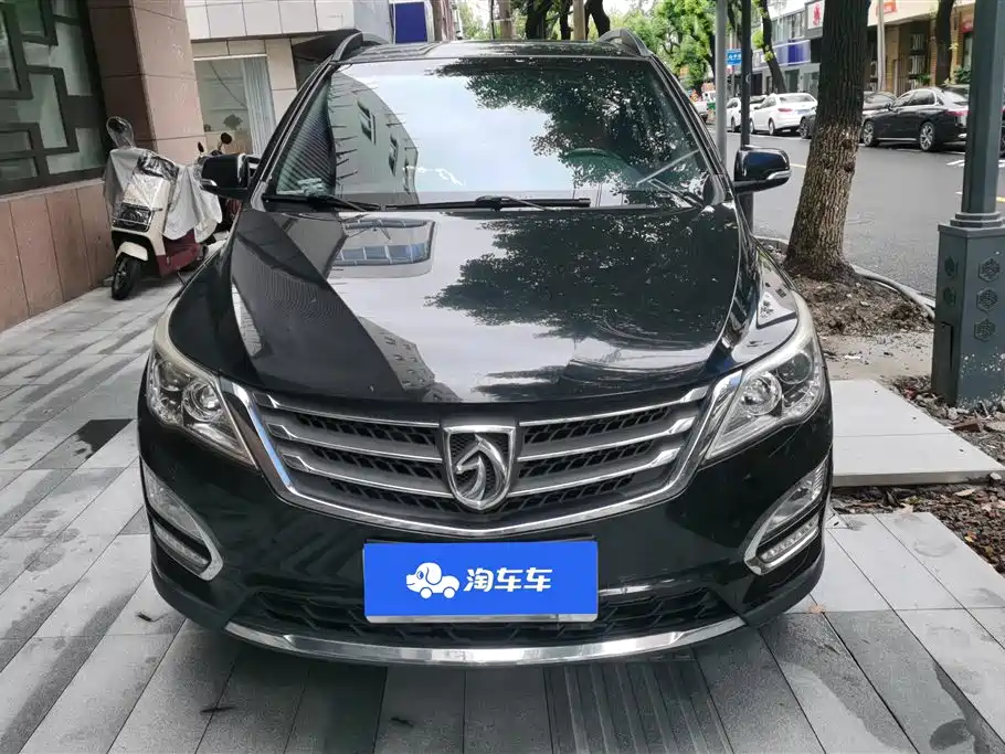 Baojun 560 2015