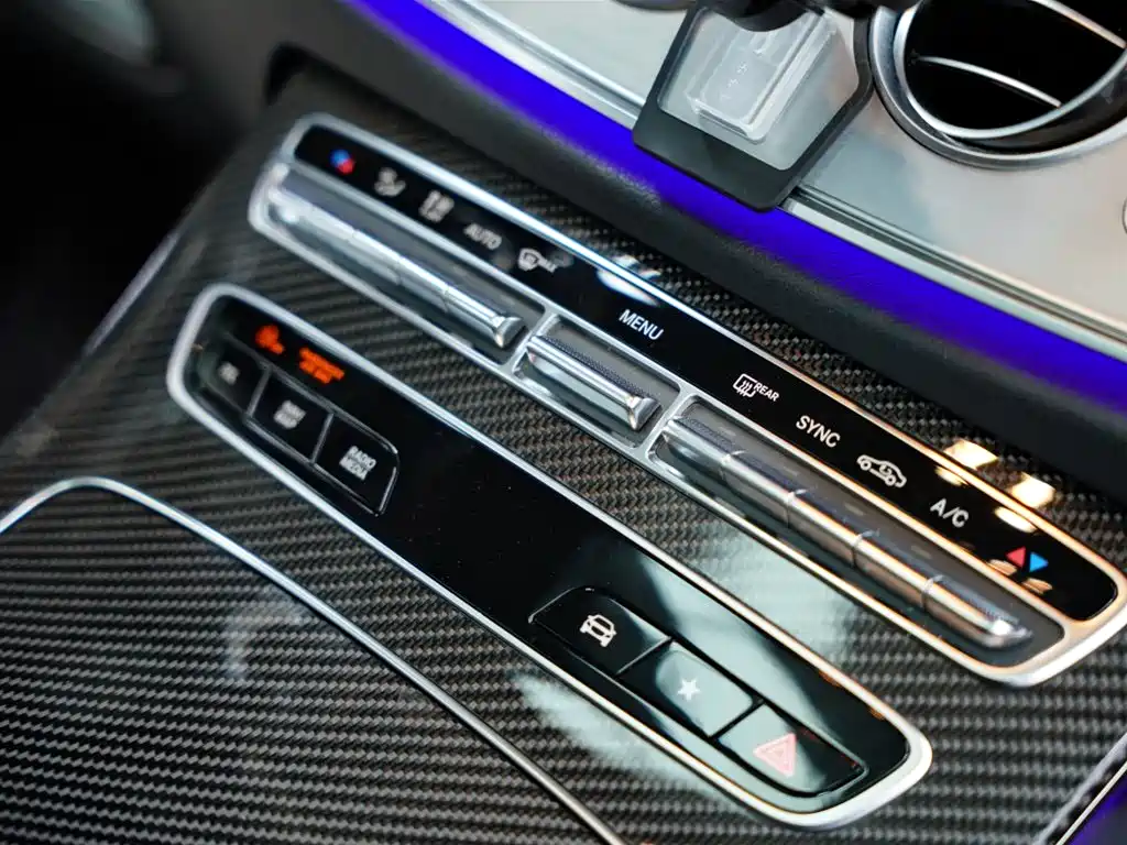 Mercedes-Benz E-Class AMG 2023 — фото 46