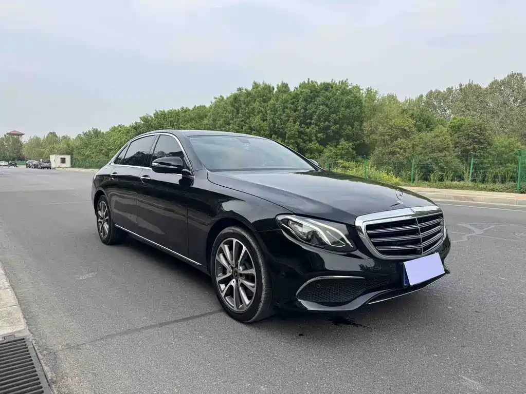 Mercedes-Benz E-Class 2019 — фото 3