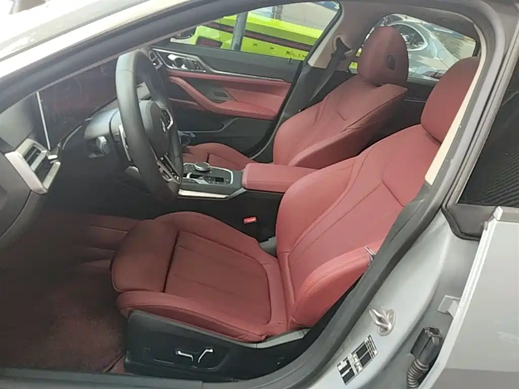 BMW 4 Series 2025 — фото 15