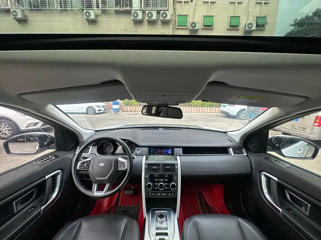 Land Rover Discovery Sport 2017 — фото 16