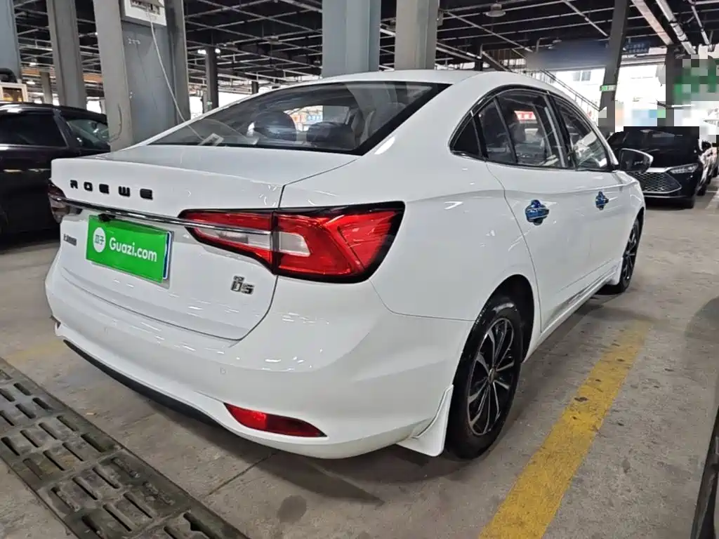 Roewe i5 2020