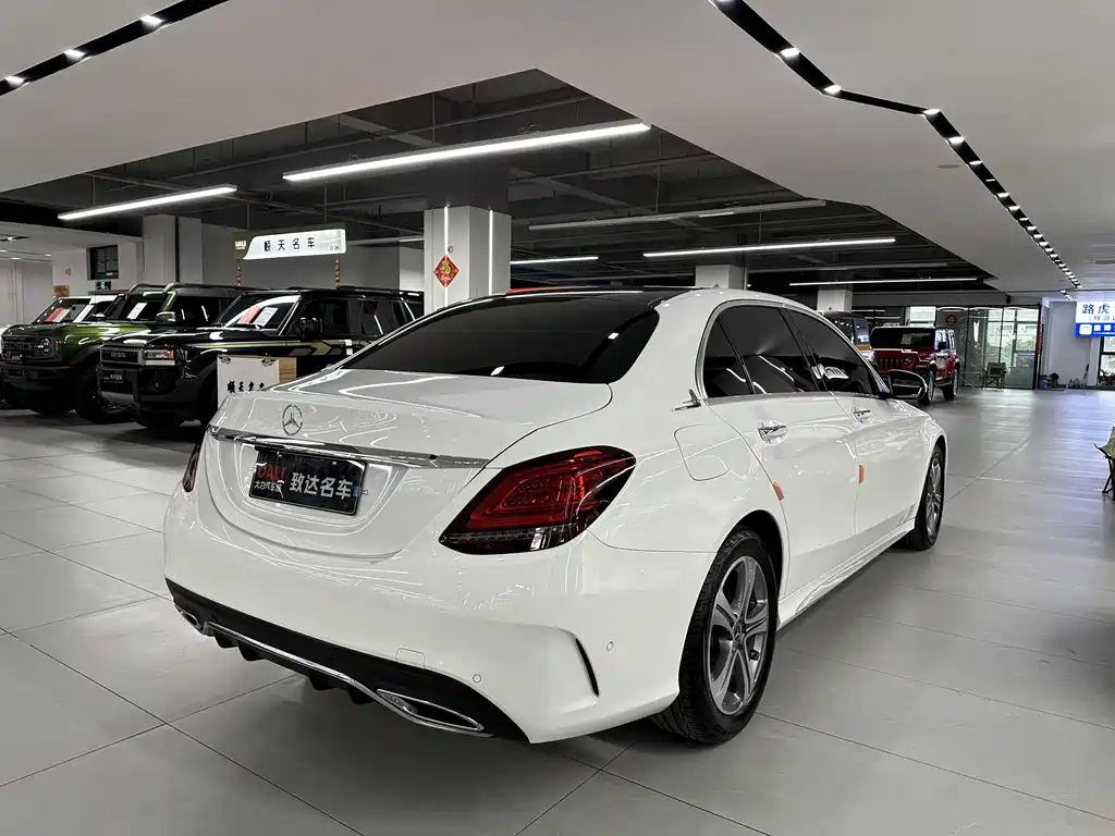 Mercedes-Benz C-Class 2020 — фото 7