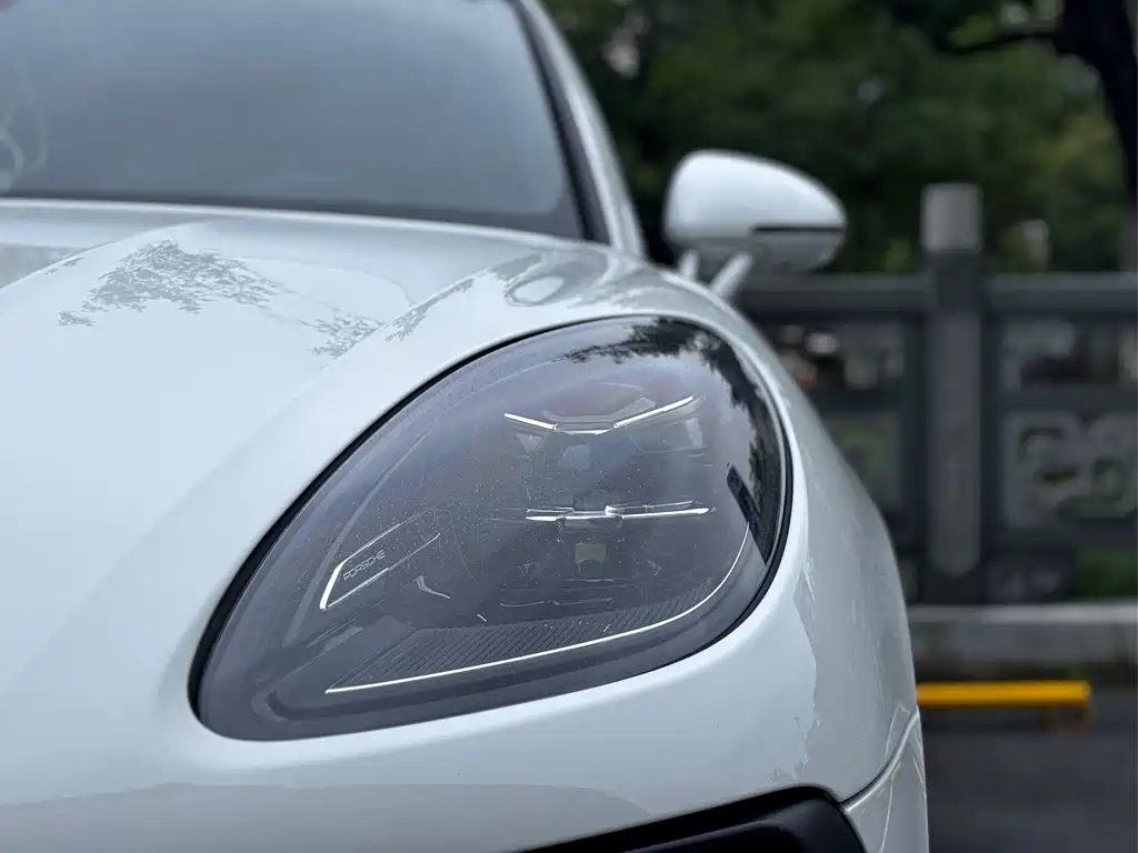 Porsche Macan 2023