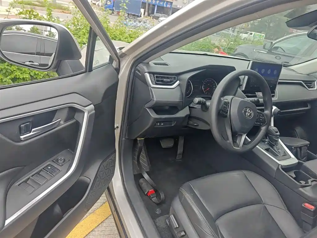 Toyota Wildlander 2020 — фото 16