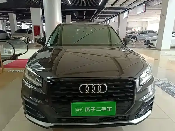 Audi Q2L 2020