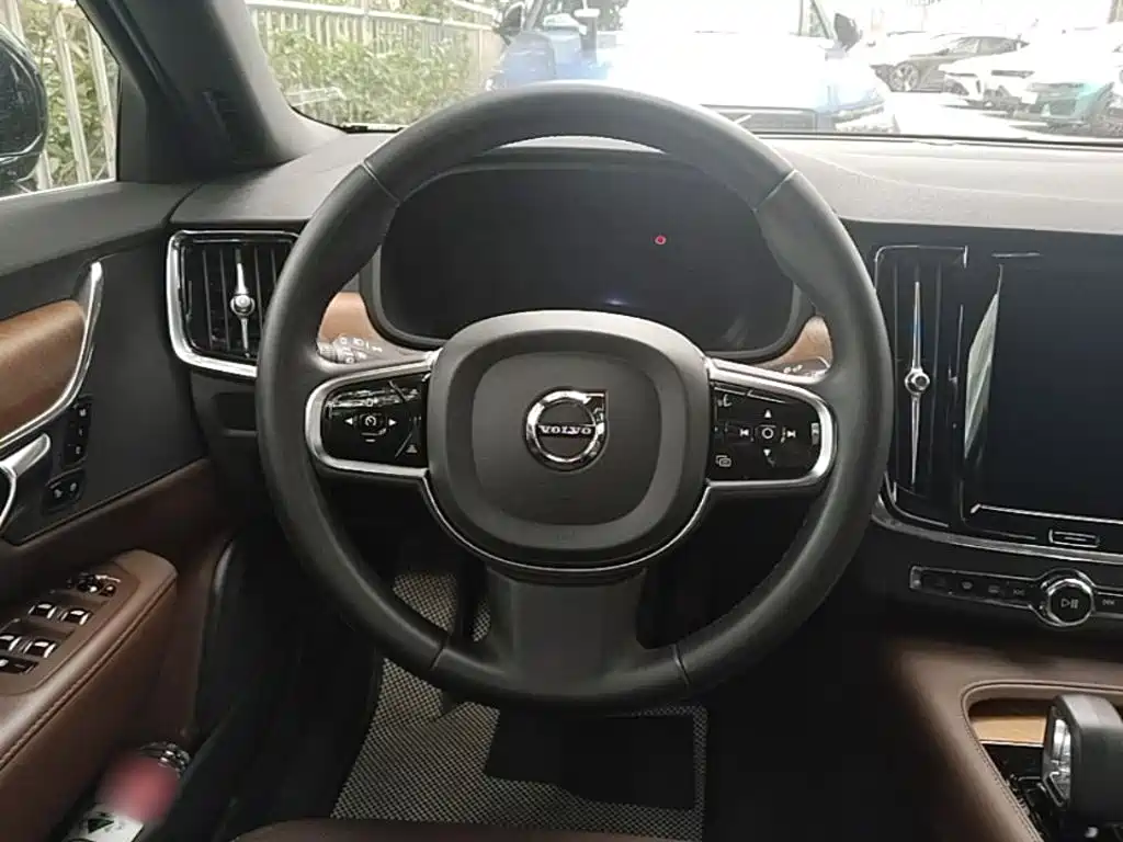 Volvo S90 2025 — фото 11