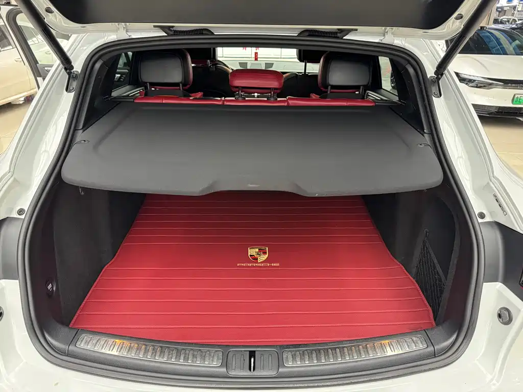 Porsche Macan 2017 — фото 18