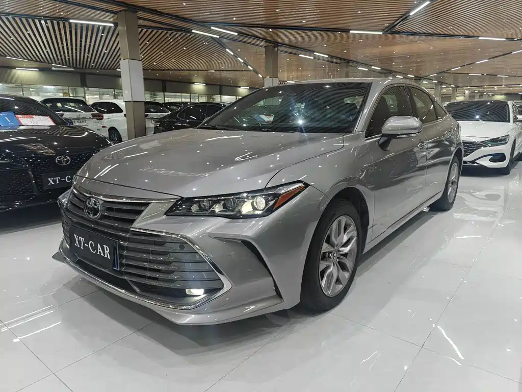 Toyota Avalon 2020 — фото 1