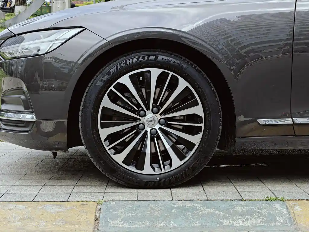 Volvo S90 2023 — фото 7