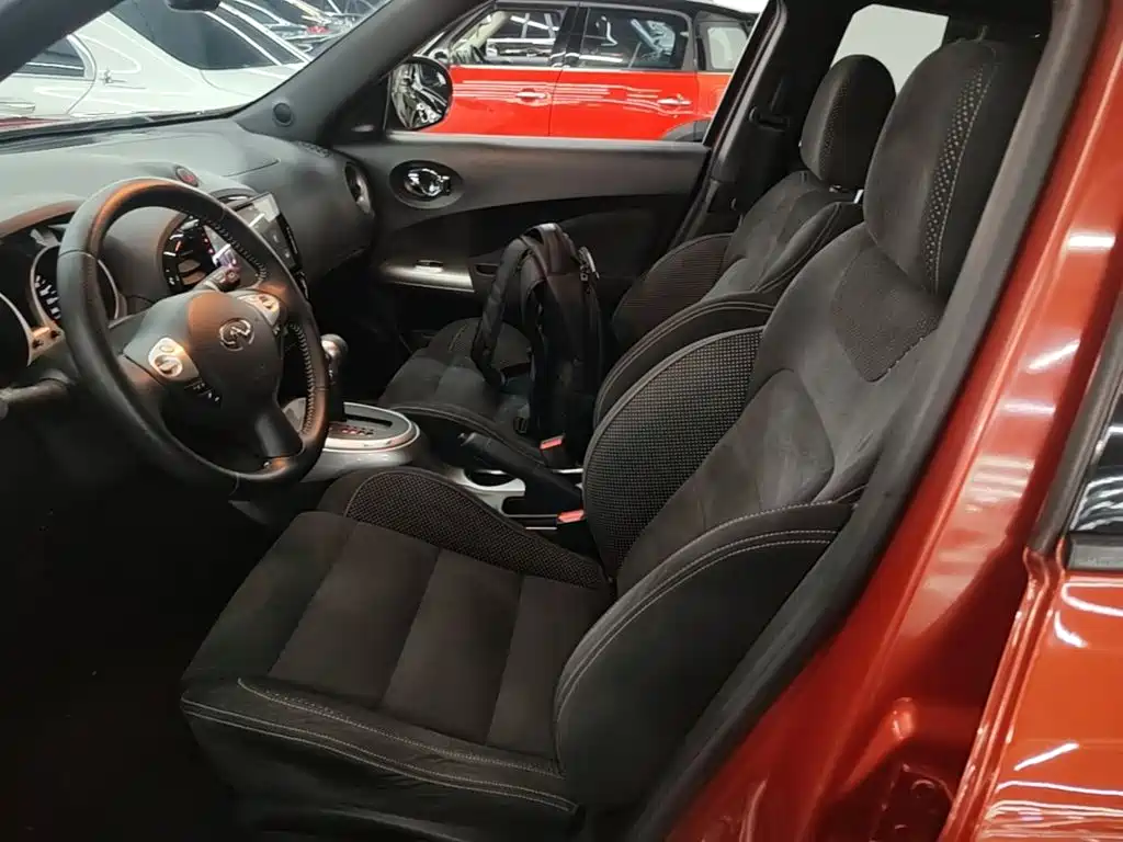 Infiniti ESQ 2019 — фото 15