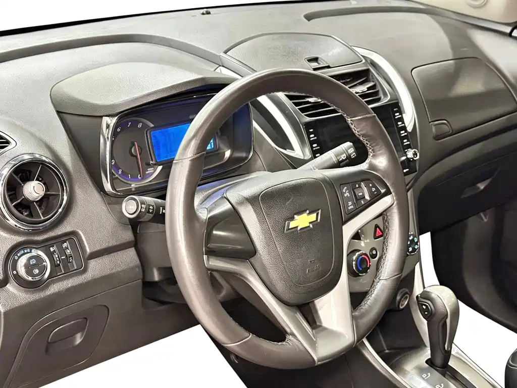 Chevrolet Trax 2014 — фото 5