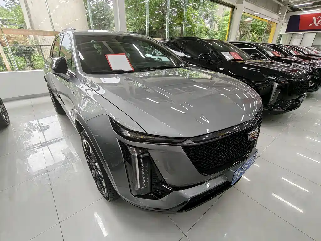 Cadillac XT5 2025